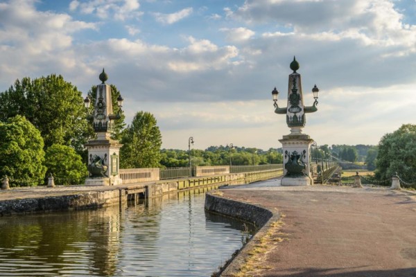 Pont-Canal